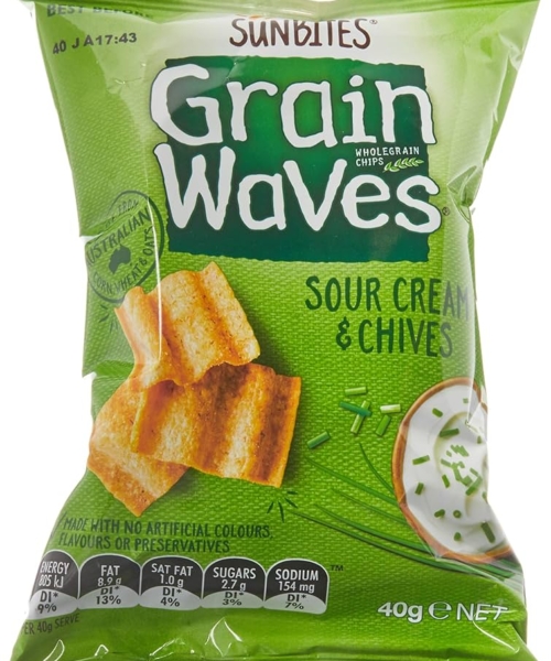 GRAIN WAVES – SOUR CREAM & CHIVES – 40GMS – 18PK